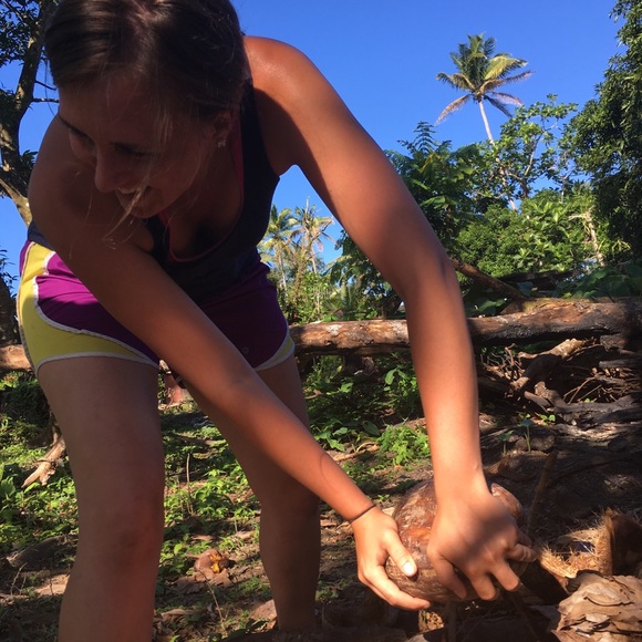 Meet your Posher, Becca - Picture 1 of 1